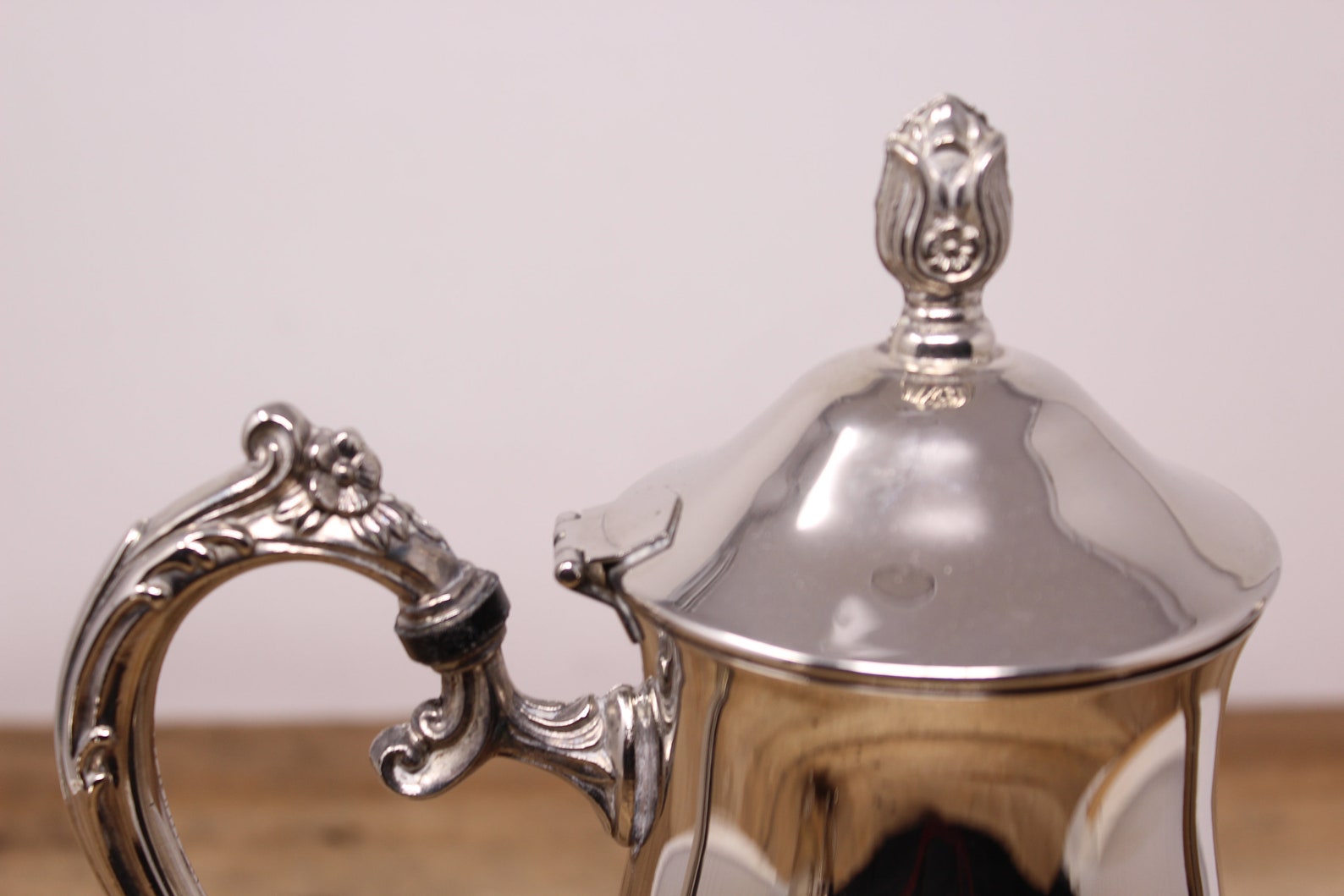 Vintage Coffee Pot/Tea Pot and Sugar Bowl