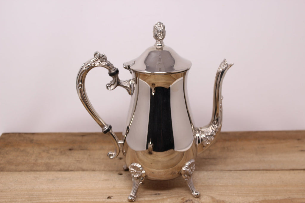 Vintage Coffee Pot/Tea Pot and Sugar Bowl