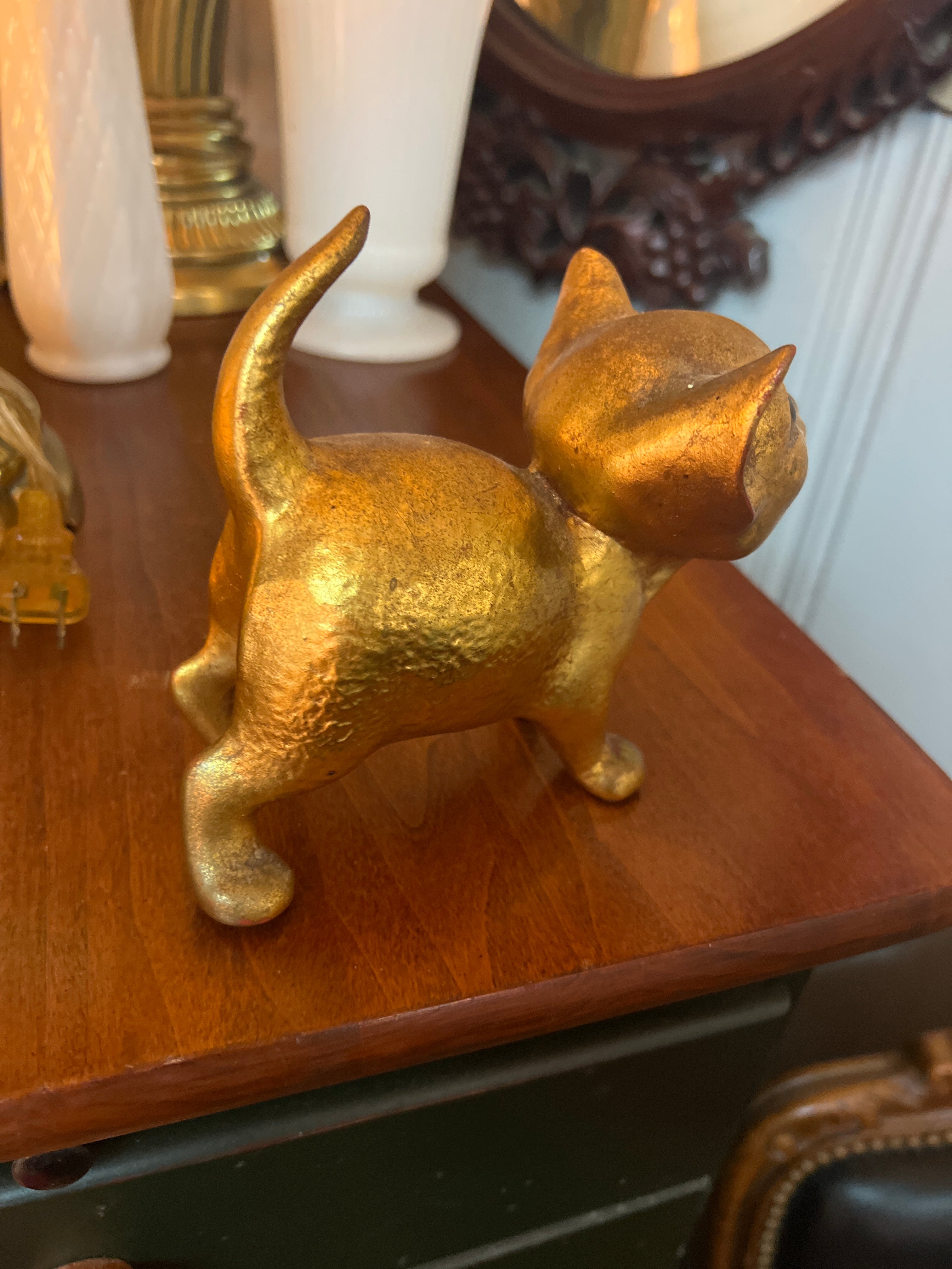 Freeman McFarlin Gold Leaf kitten